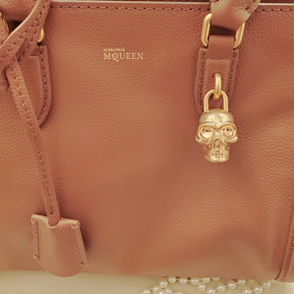 Alexander McQueen Cuoio Calf Medium Skull Handbag - Picture 7 of 8